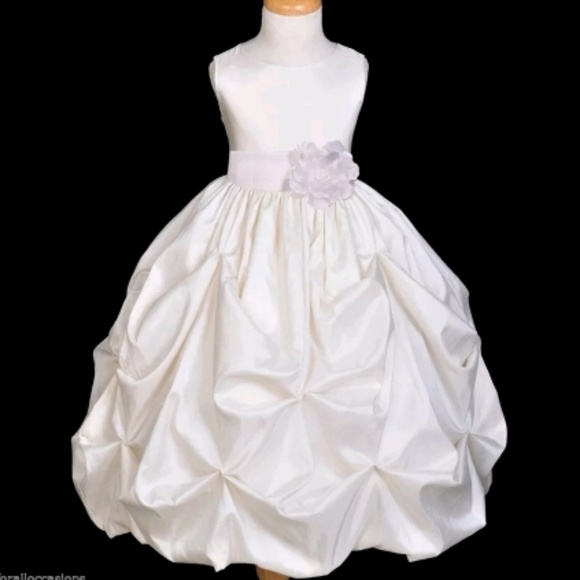 NWT IVORY SZ 2T BUBBLE PICK UP GOWN